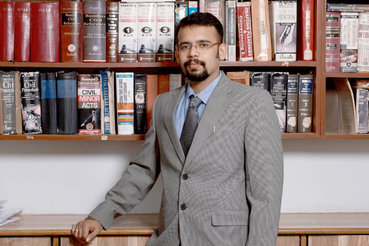 Adv Gaurav S. Mahajani 